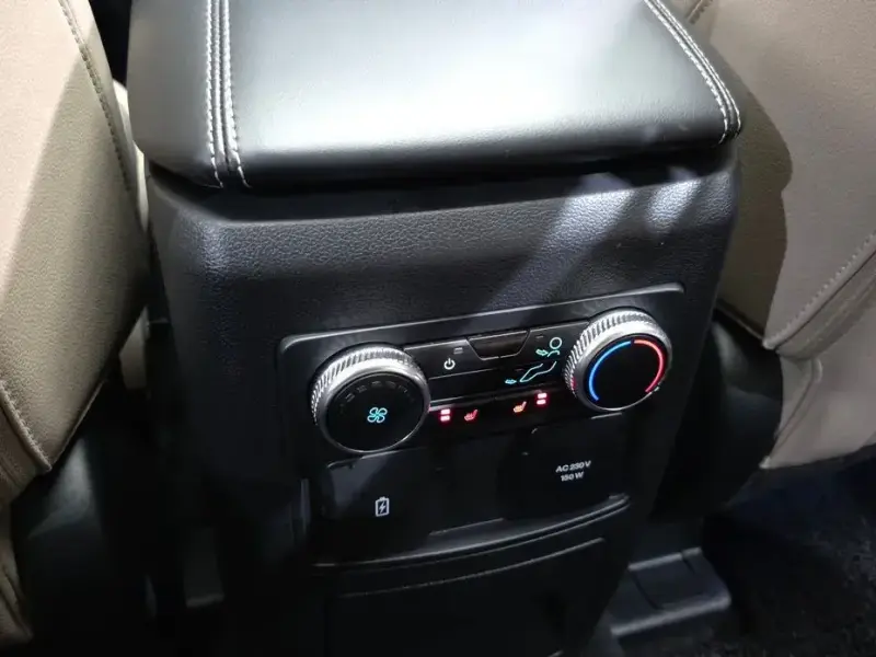 2023 Ford Explorer с пробегом 30 216 км