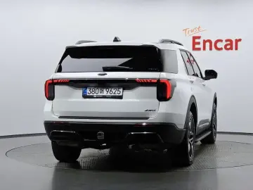 2025 Ford Explorer с пробегом 26 897 км