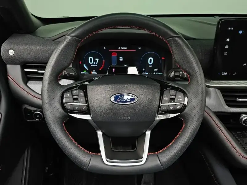 2025 Ford Explorer с пробегом 26 897 км