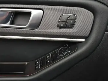 2025 Ford Explorer с пробегом 26 897 км