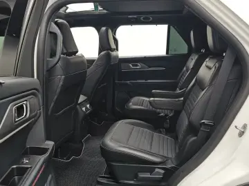 2025 Ford Explorer с пробегом 26 897 км