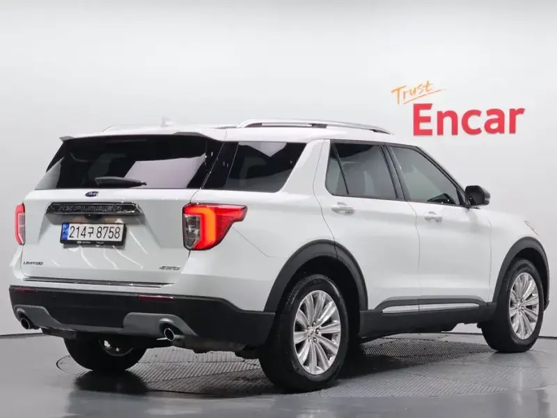 2023 Ford Explorer с пробегом 20 706 км
