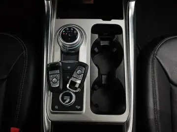 2023 Ford Explorer с пробегом 20 706 км