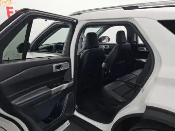2023 Ford Explorer с пробегом 20 706 км