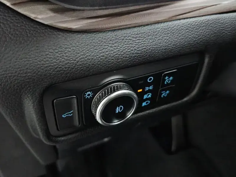 2023 Ford Explorer с пробегом 20 706 км