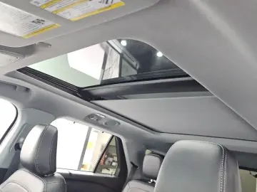 2023 Ford Explorer с пробегом 20 706 км