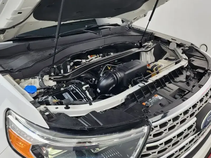2023 Ford Explorer с пробегом 22 192 км