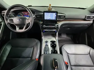 2023 Ford Explorer с пробегом 22 192 км
