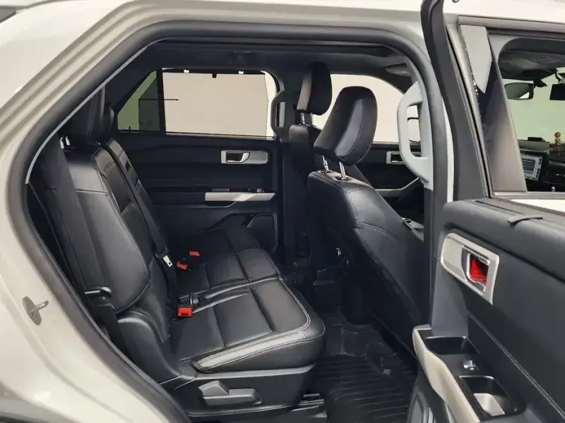 2023 Ford Explorer с пробегом 22 192 км