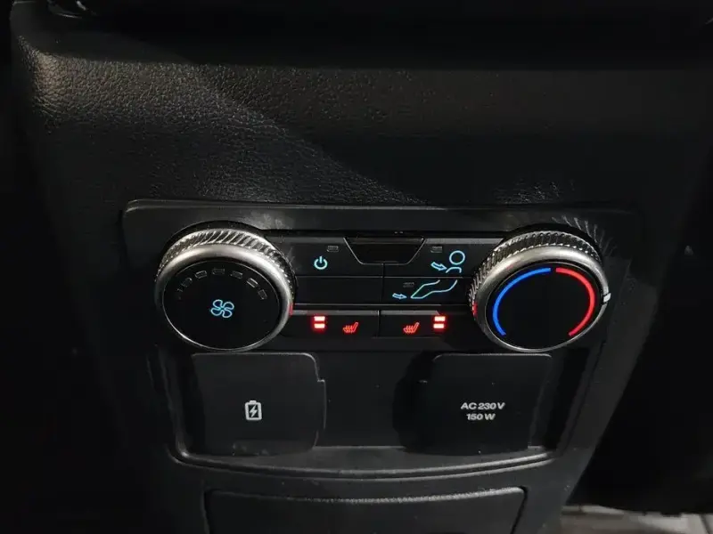 2023 Ford Explorer с пробегом 22 192 км