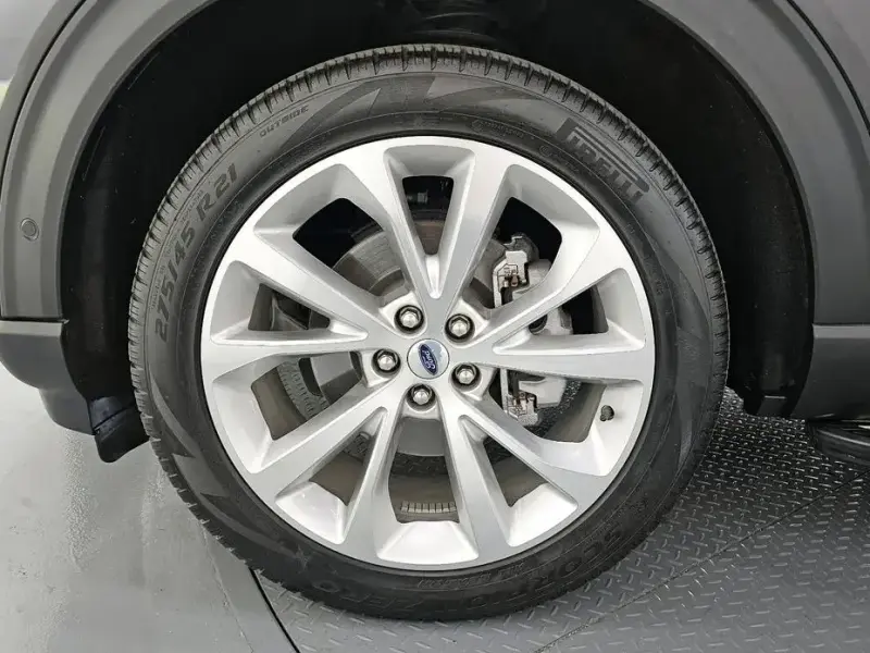 2023 Ford Explorer с пробегом 20 200 км