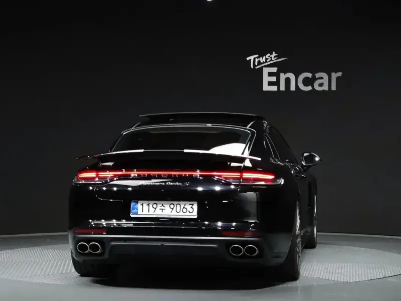 2021 Porsche Panamera с пробегом 39 630 км