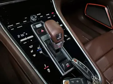 2021 Porsche Panamera с пробегом 39 630 км