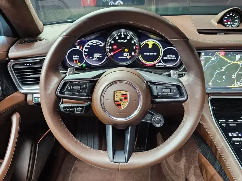 2021 Porsche Panamera с пробегом 39 630 км