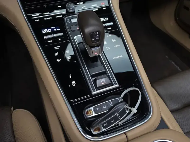 2021 Porsche Panamera с пробегом 50 551 км