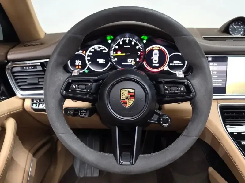 2021 Porsche Panamera с пробегом 50 551 км