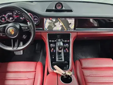 2021 Porsche Panamera с пробегом 15 909 км