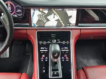 2021 Porsche Panamera с пробегом 15 909 км