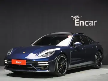 2023 Porsche Panamera с пробегом 52 315 км