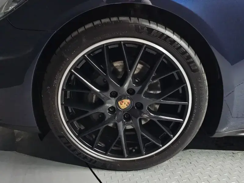 2023 Porsche Panamera с пробегом 52 315 км