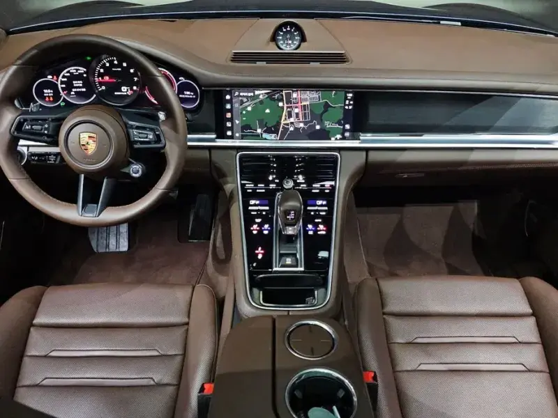 2023 Porsche Panamera с пробегом 52 315 км
