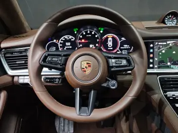 2023 Porsche Panamera с пробегом 52 315 км
