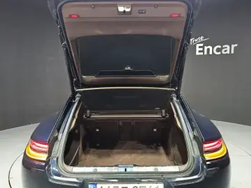 2023 Porsche Panamera с пробегом 52 315 км