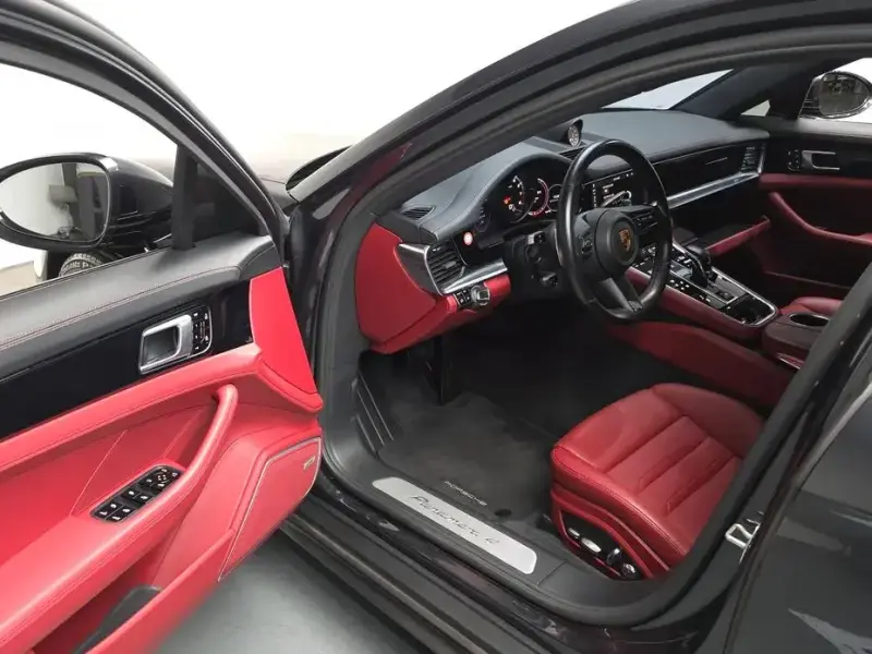 2021 Porsche Panamera с пробегом 53 377 км