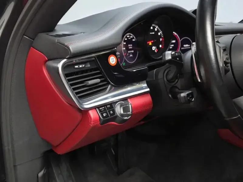 2021 Porsche Panamera с пробегом 53 377 км