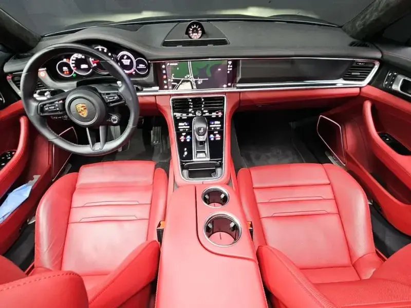 2023 Porsche Panamera с пробегом 15 650 км