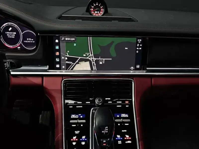 2023 Porsche Panamera с пробегом 15 650 км