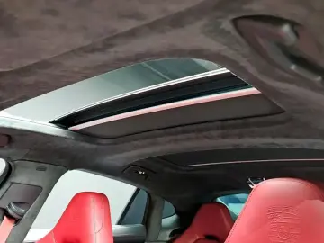 2023 Porsche Panamera с пробегом 15 650 км