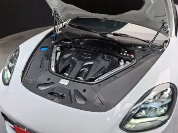 2022 Porsche Panamera с пробегом 49 835 км