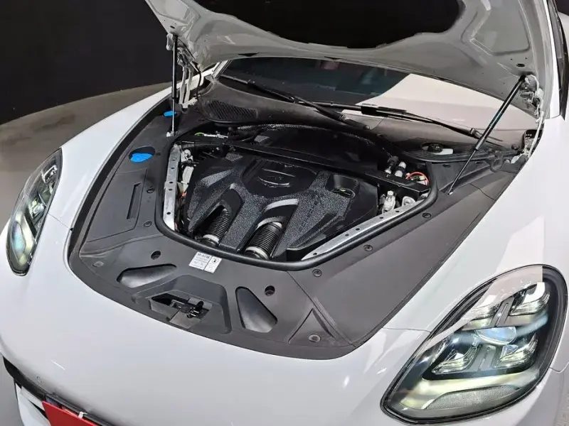 2022 Porsche Panamera с пробегом 49 835 км