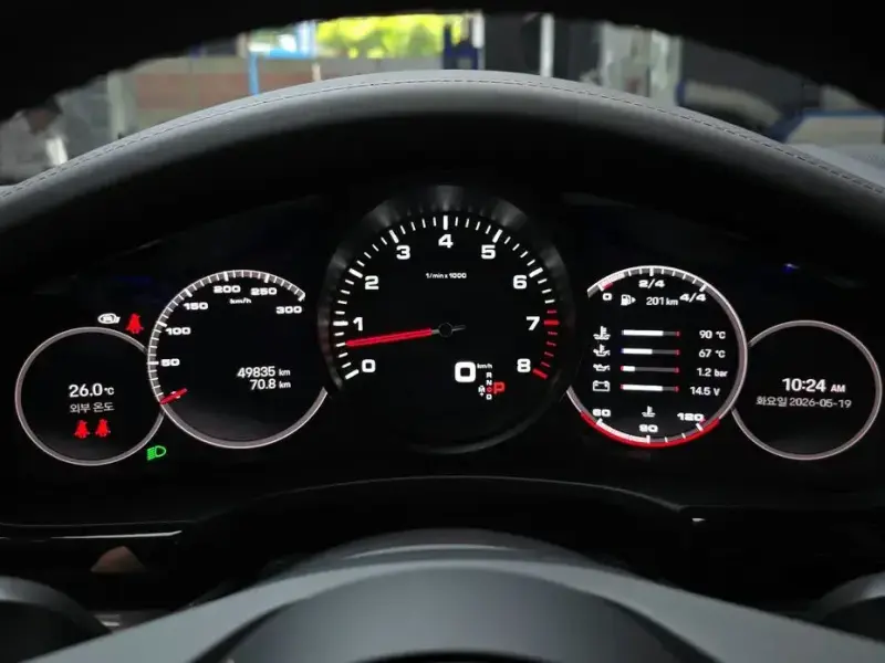 2022 Porsche Panamera с пробегом 49 835 км