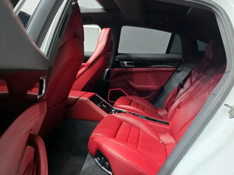 2022 Porsche Panamera с пробегом 49 835 км