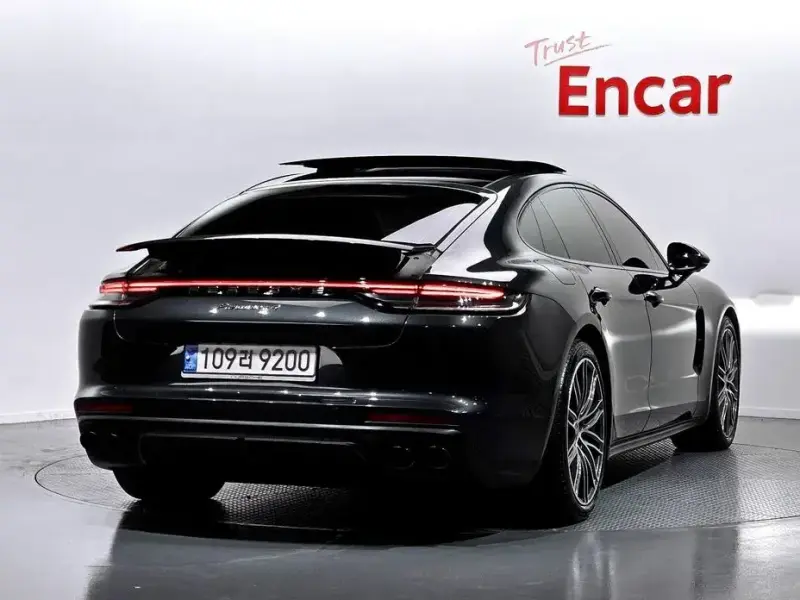 2021 Porsche Panamera с пробегом 39 303 км