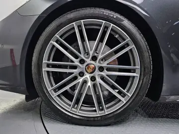 2021 Porsche Panamera с пробегом 39 303 км
