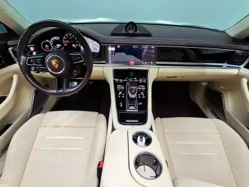 2021 Porsche Panamera с пробегом 39 303 км