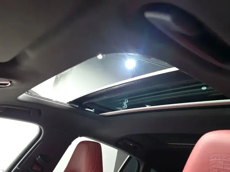 2023 Porsche Panamera с пробегом 46 812 км