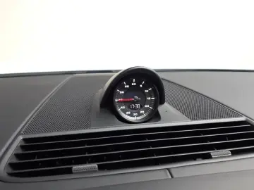 2023 Porsche Panamera с пробегом 46 812 км