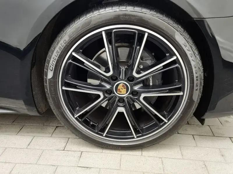 2021 Porsche Panamera с пробегом 20 614 км