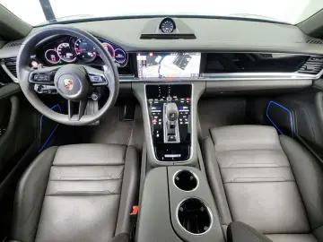 2021 Porsche Panamera с пробегом 20 614 км