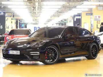 2021 Porsche Panamera с пробегом 46 000 км