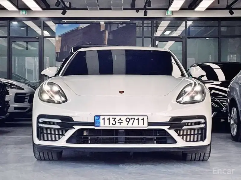 2021 Porsche Panamera с пробегом 41 290 км