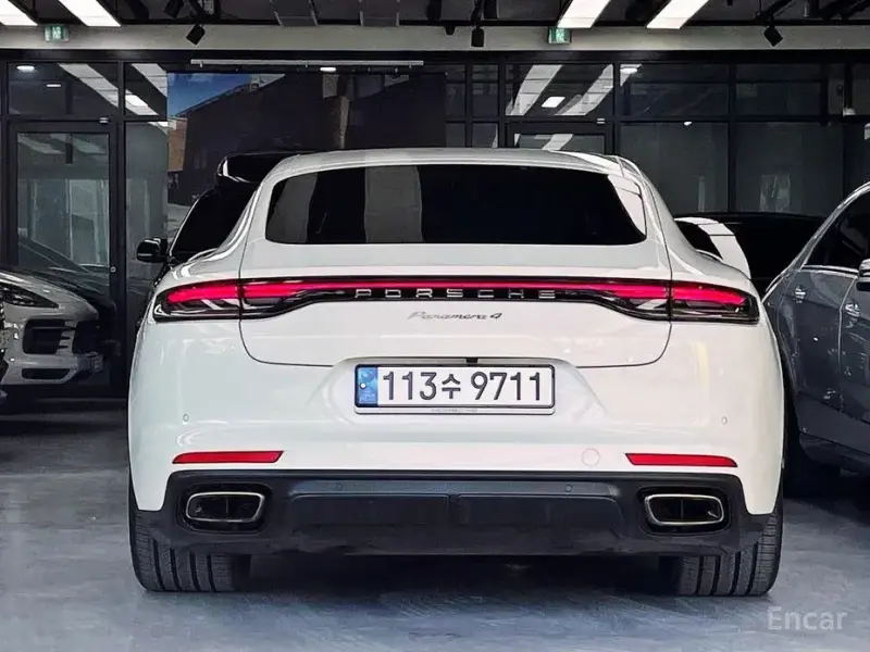 2021 Porsche Panamera с пробегом 41 290 км