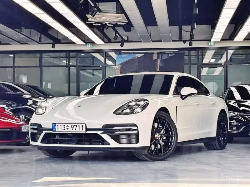 2021 Porsche Panamera с пробегом 41 290 км