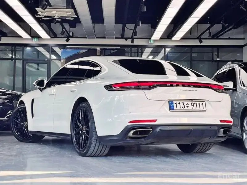 2021 Porsche Panamera с пробегом 41 290 км