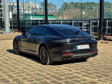 2022 Porsche Panamera с пробегом 36 000 км