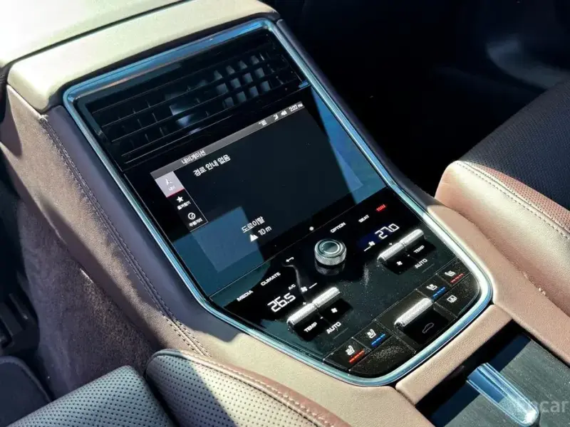 2022 Porsche Panamera с пробегом 36 000 км
